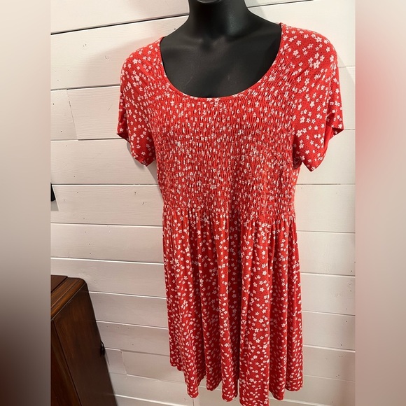 IN EVERY STORY – Red Floral Dress – Size X - Picture 4 of 10